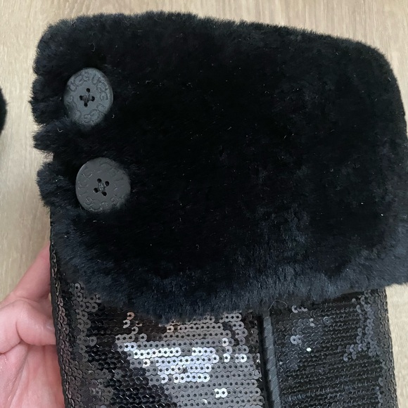 Ugg tall sequin, size 8 - Picture 3 of 4